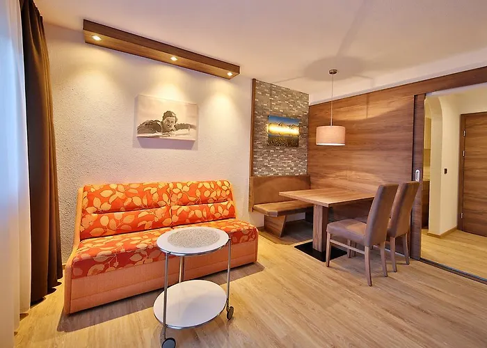 伽尼费格公寓酒店 3* 索尔登