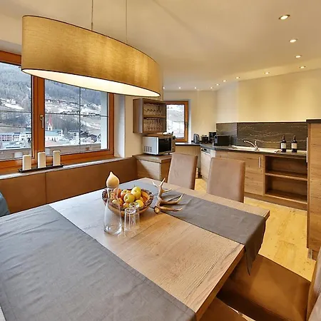 Hotel Garni Fiegl Sölden